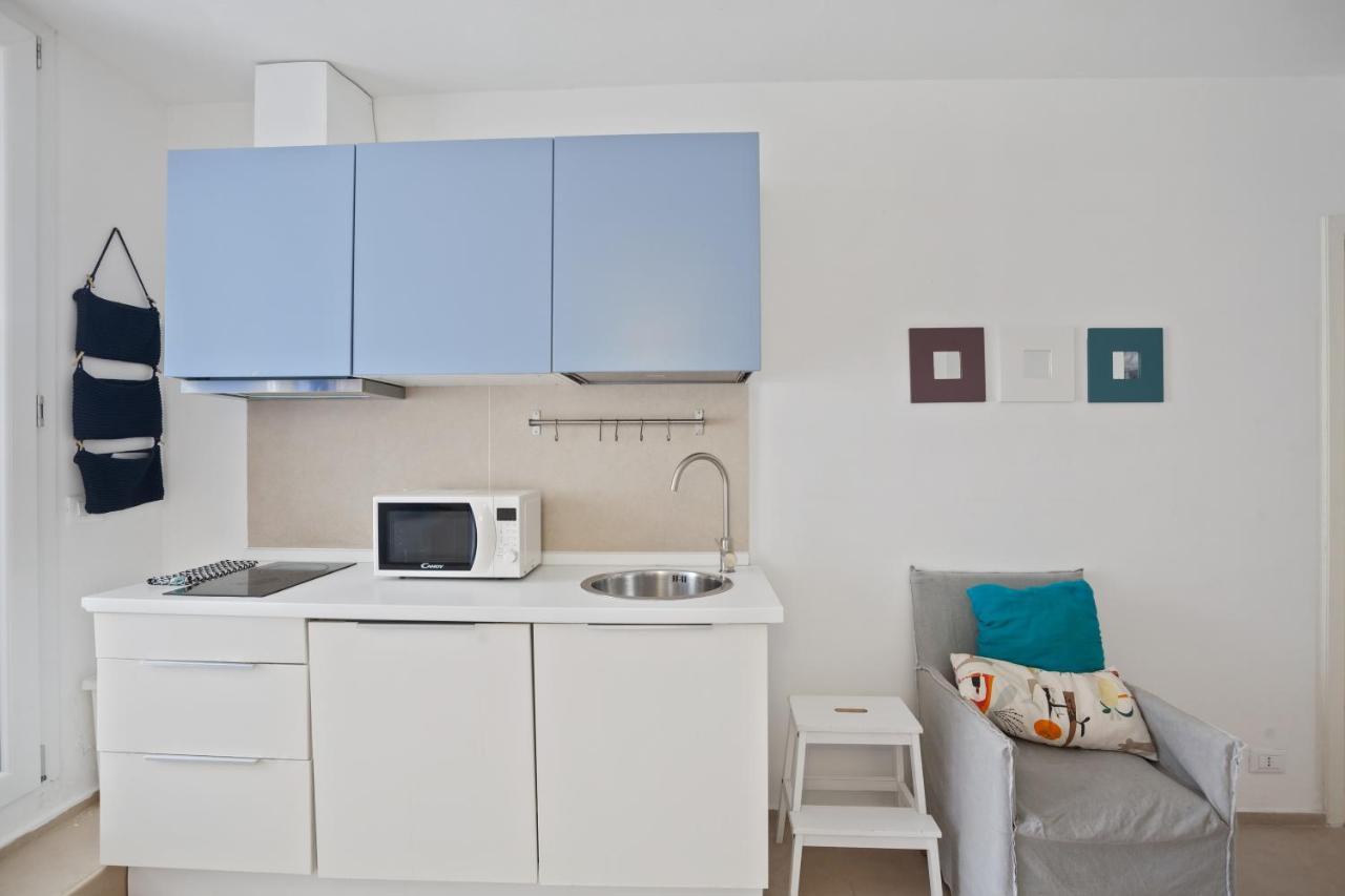 Casalmare Apartments One Step From The Sea Мола-ди-Бари Экстерьер фото