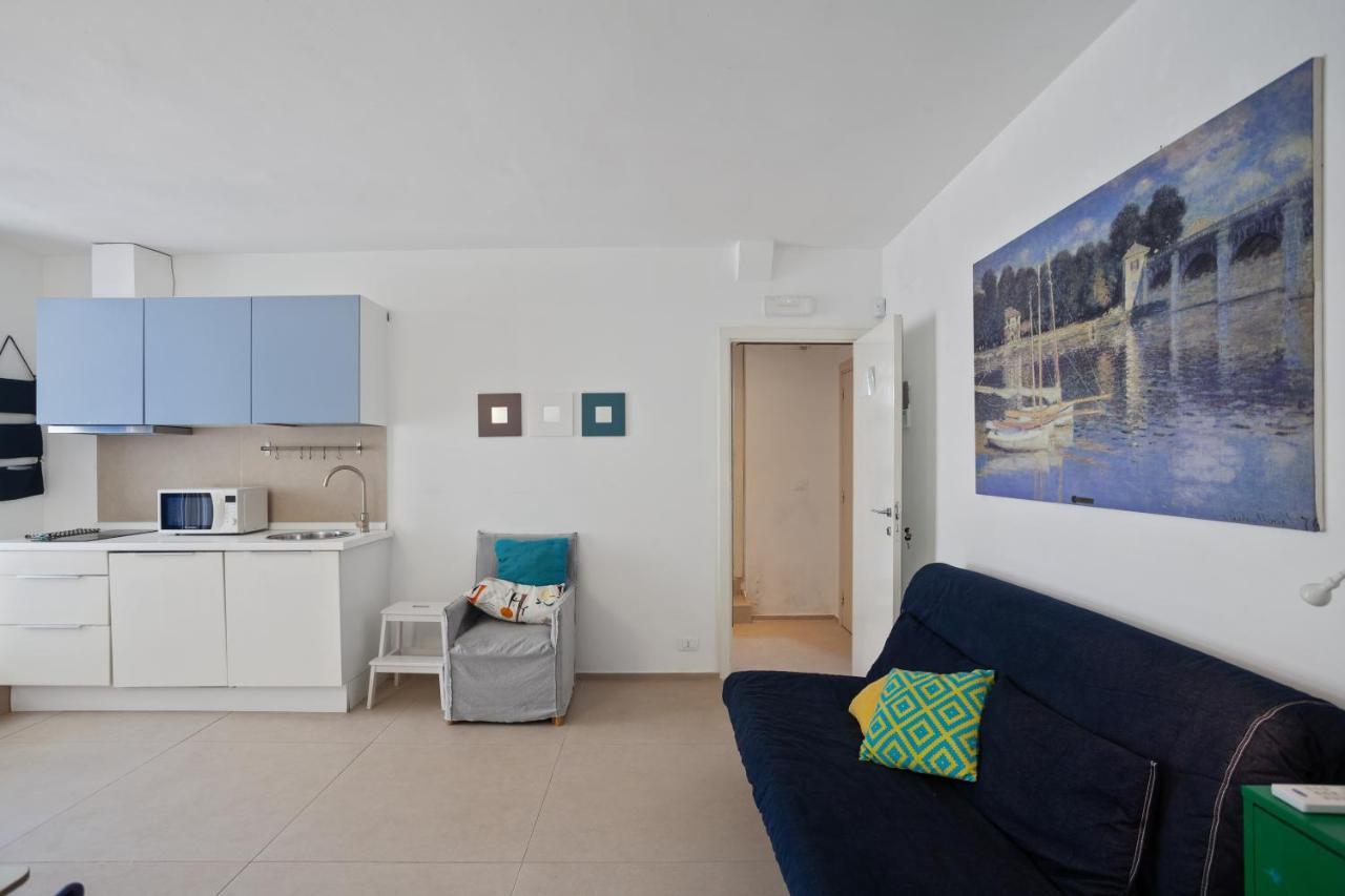 Casalmare Apartments One Step From The Sea Мола-ди-Бари Экстерьер фото